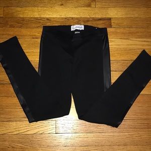 Leggings with leather on the side.